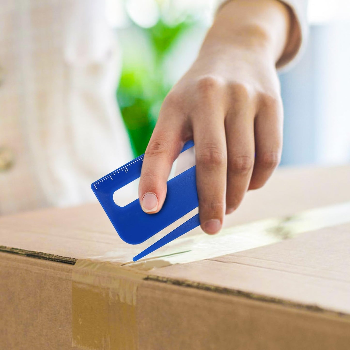 3pcs Magnetic Letter Openers, 3 Colors Envelope Opener Slitter Mail Cutter Tool with Scale and Magnifier with Transparent Storage Case for Women Package Home Office Supplies(Red, Yellow, Blue)