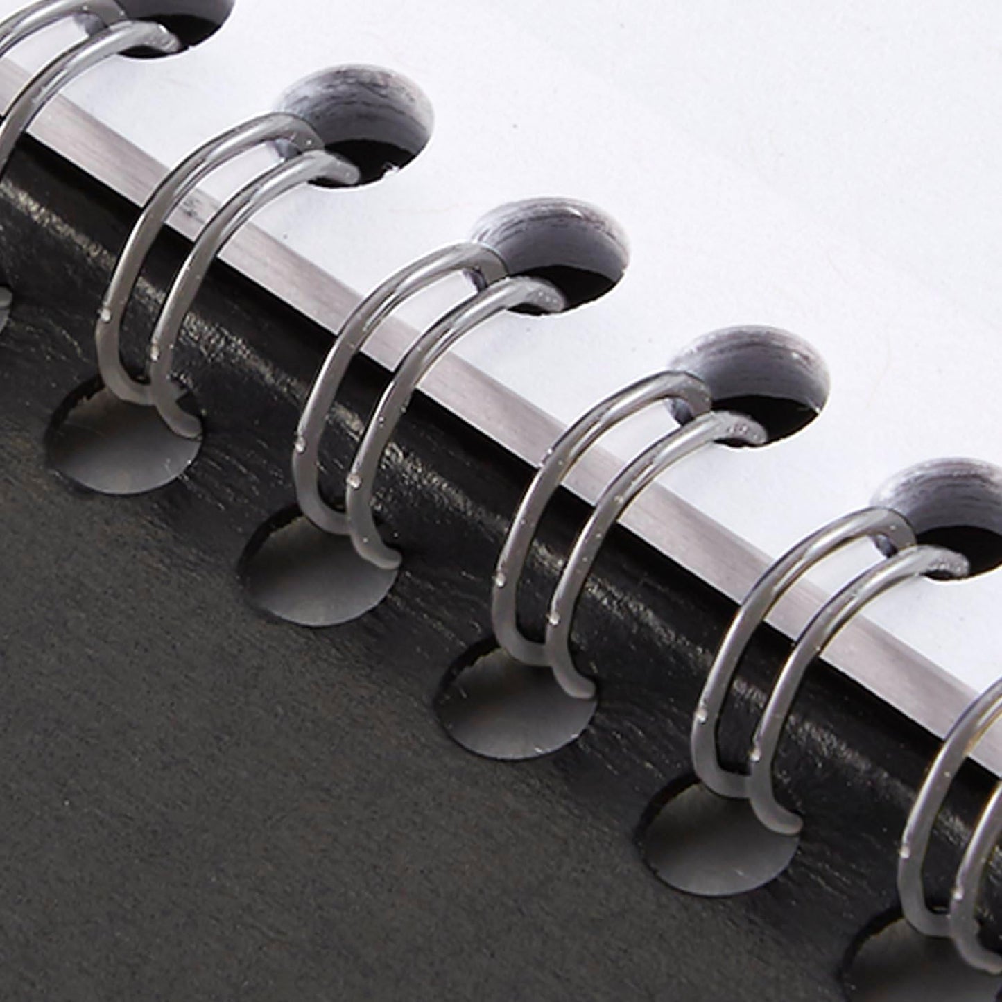 AT-A-GLANCE 2025 Planner, Monthly, 7" x 8-3/4", Medium, DayMinder, Black (G4000025)