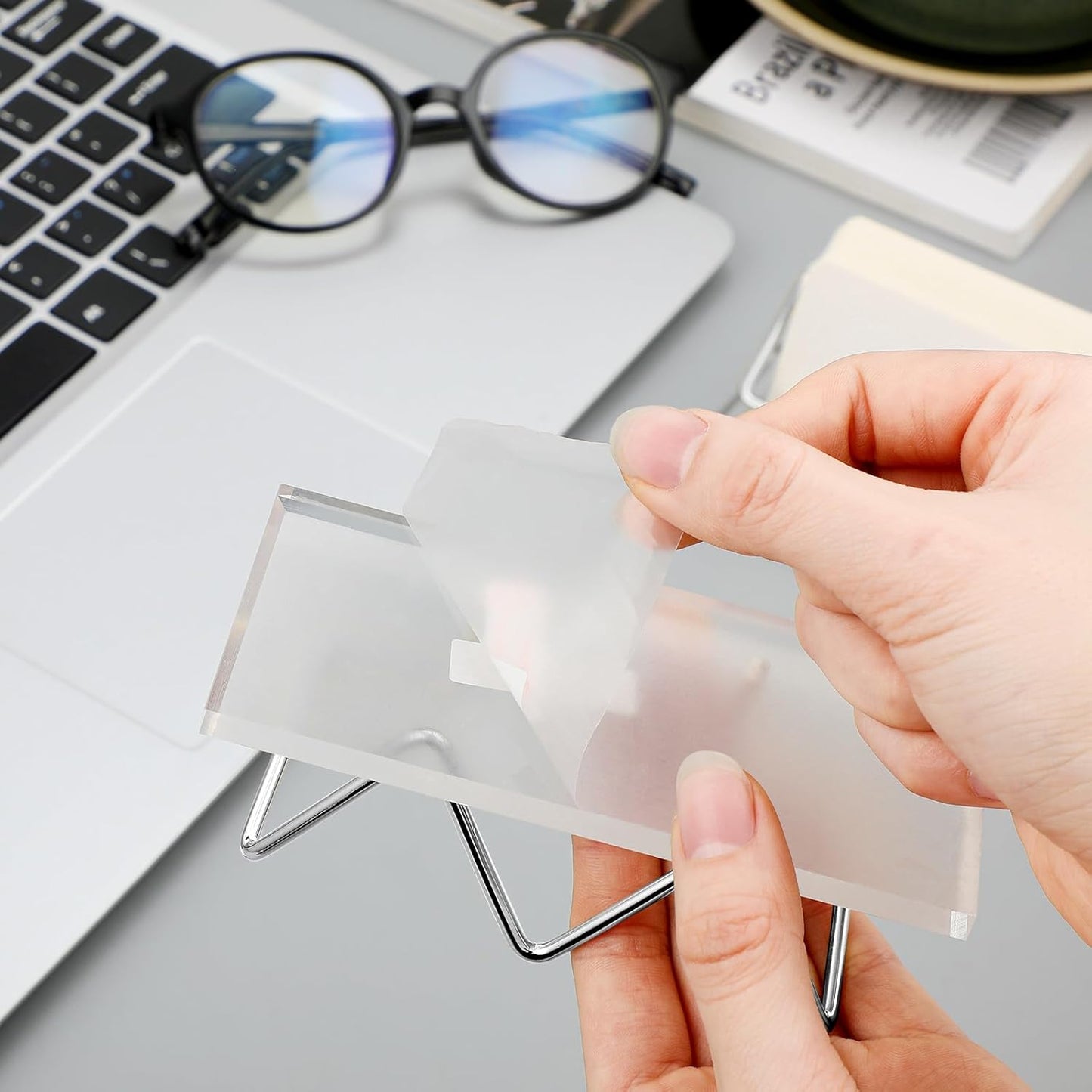 Amyhill 2 Pieces Acrylic Business Card Holder for Desk Clear Horizontal Business Card Display Stand Postcard Holder for Office Home Desktop (Silver)