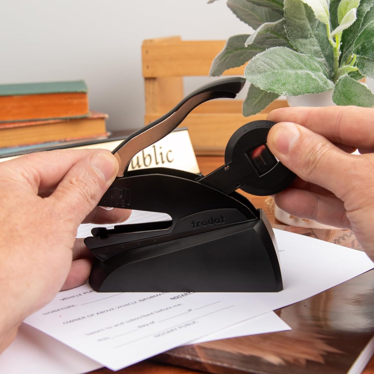 Arizona Round Notary Embosser | Official State Embosser | Official Seals | Meets State Specifications (Arizona, Round Embosser)