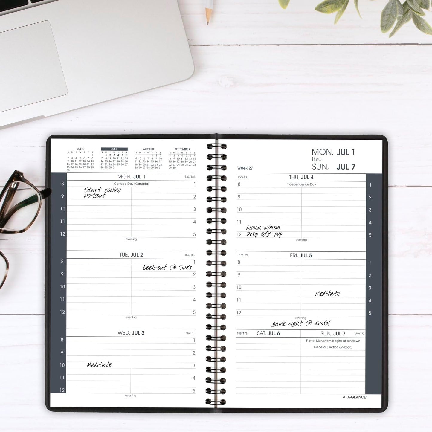 AT-A-GLANCE Planner 2024-2025 Academic, Weekly, Hourly Appointment Book, 5" x 8", Small, Flexible Cover, Black (7010105)