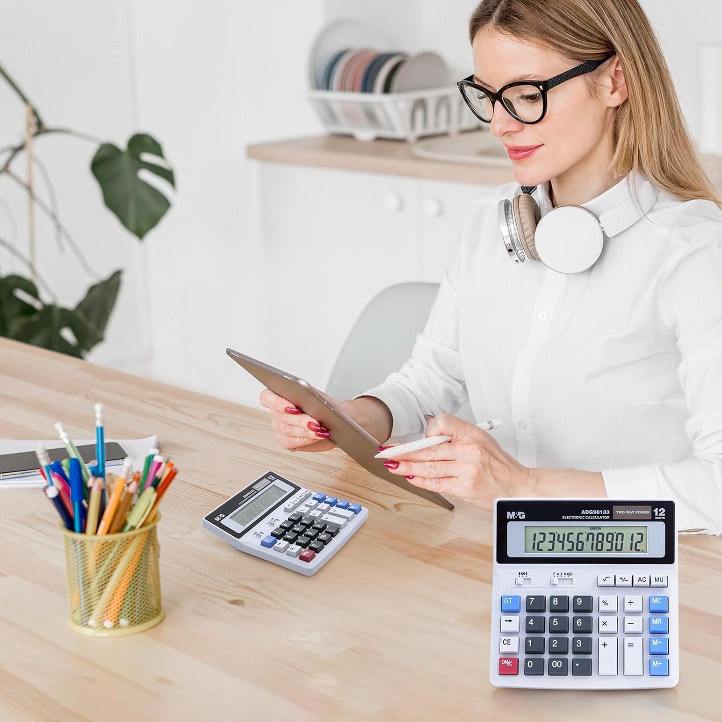 M&G Desk Calculator 12 Digit Extra Large LCD Display, Dual Solar Power and Battery, Accounting Calculator with Big Button, Battery Include, Perfect for Office Business Home Daily Use