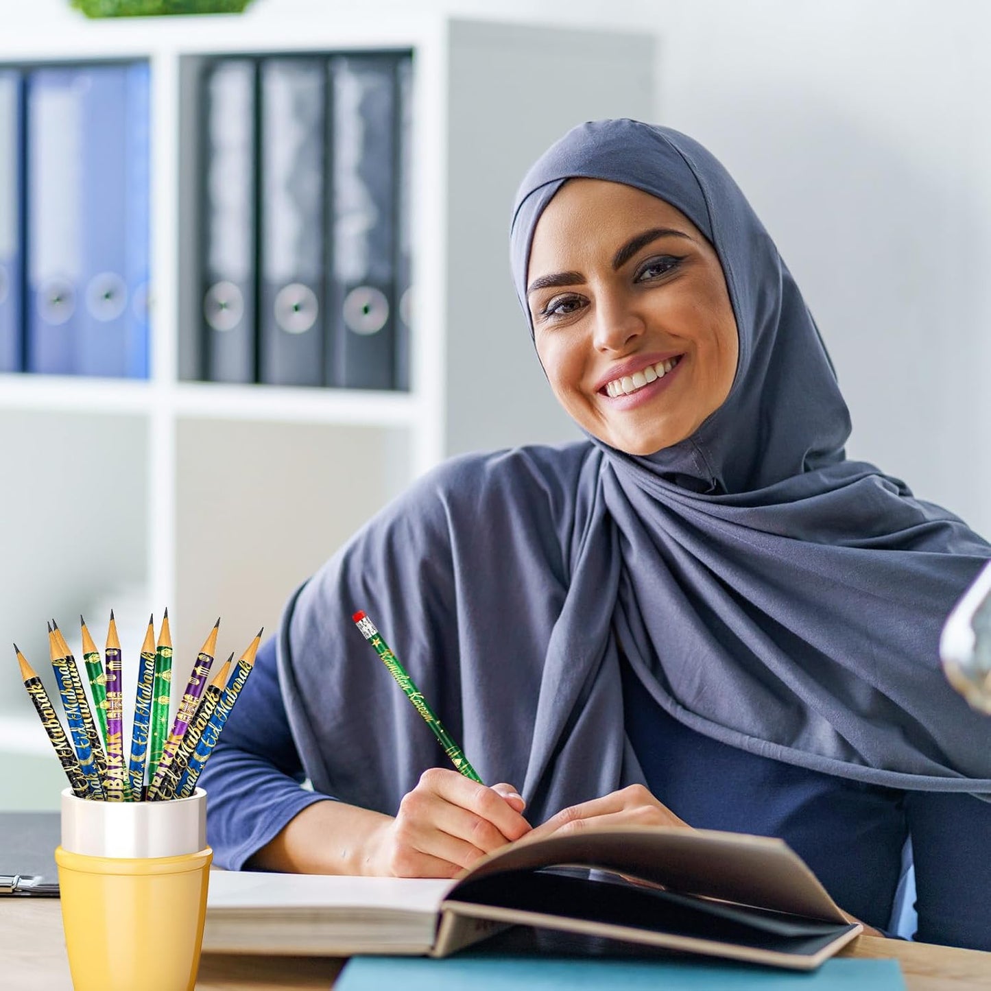 200 PCS Ramadan Pencils Eid Mubarak Wood Pencils with Eraser Ramadan Mubarak Party Favors Gifts Stationery Pencil Bulk for School Classroom Office Giveaways Prizes Islamic Party Favors Supplies