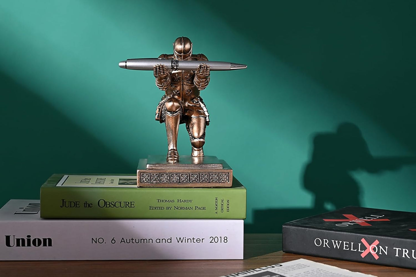 Knight Pen Holder Pen Stand Desk Organizers and Accessories Resin Pencil Holder as Gift with a Fancy Pen for Office and Home Desk Organizer (Bronze)