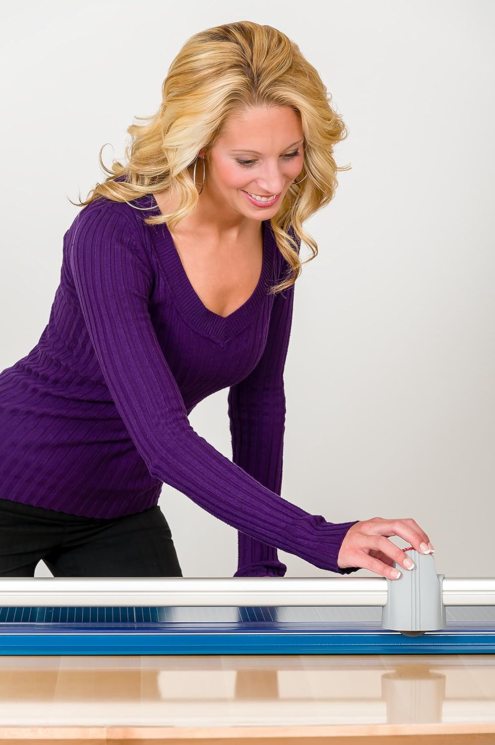 Dahle 444 Premium Rotary Trimmer, 26" Cut Length, 25 Sheet Capacity, Self-Sharpening, Automatic Clamp, German Engineered Paper Cutter