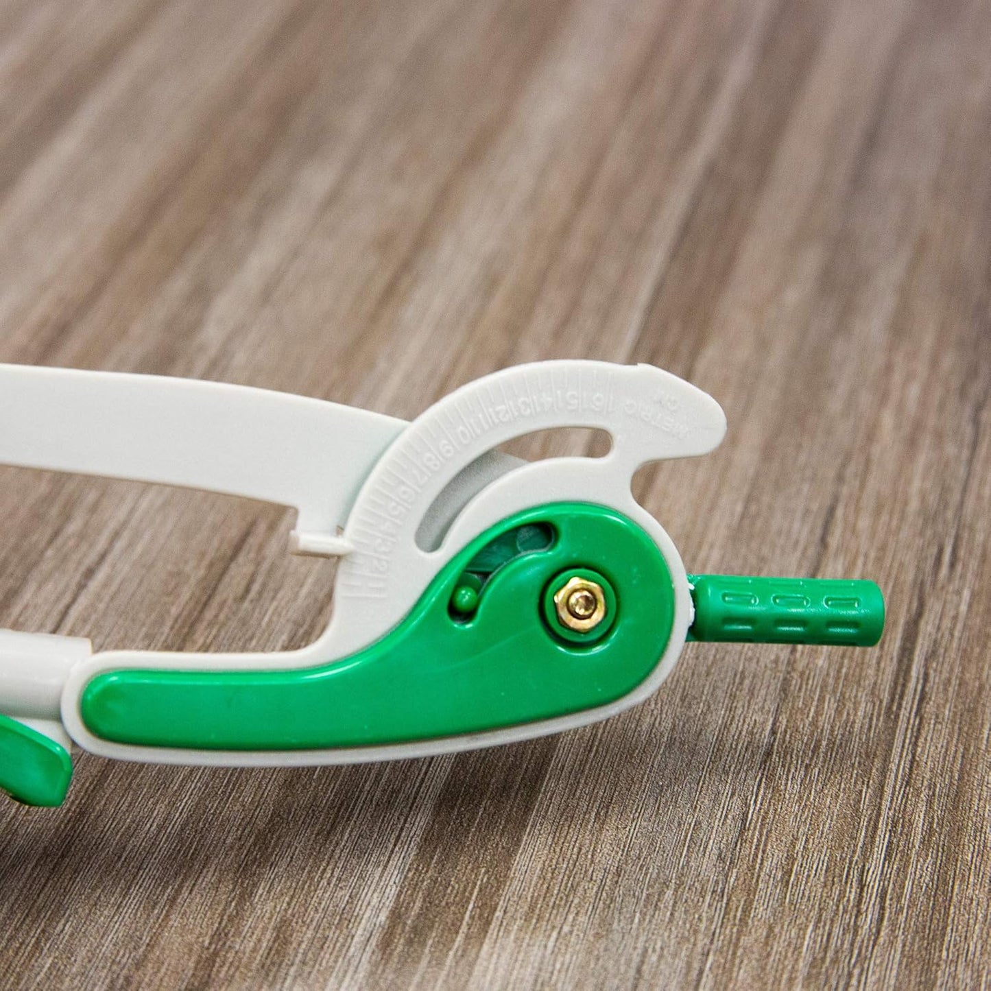 BAZIC Geometry Math Compass Set w/Scale-Arm, 6" Protractor, & HB Wood Pencil, Inch Centimeter, Mathematical Drafting Drawing Tool for Student, 1 UNIT, RANDOM COLOR